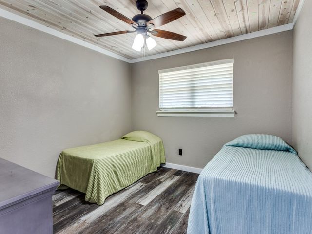 2316 Carten Street, Fort Worth, TX 76112