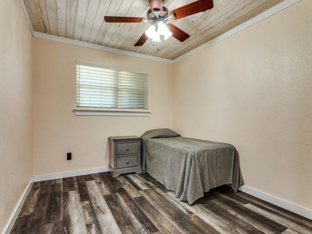 2316 Carten Street, Fort Worth, TX 76112