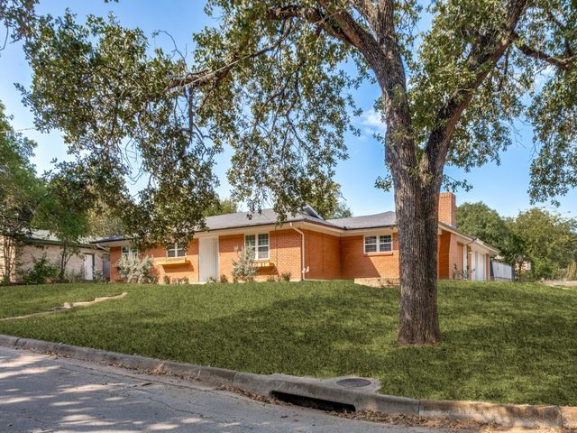 2316 Carten Street, Fort Worth, TX 76112