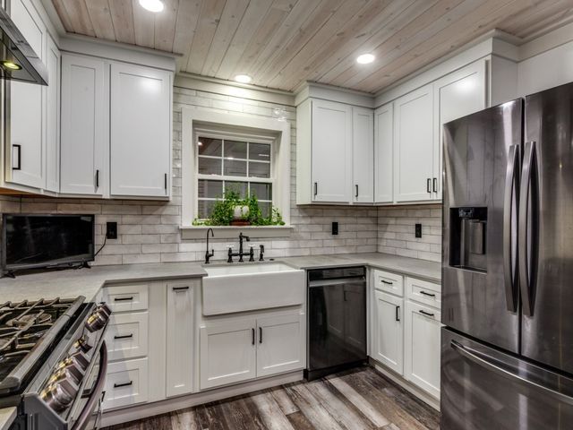 2316 Carten Street, Fort Worth, TX 76112