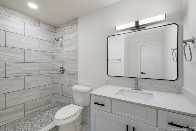 340 Montclair St Apt 201, San Antonio, TX 78209