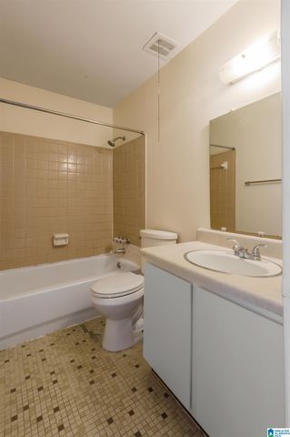 840 Beacon Pkwy E Apt C, Birmingham, AL 35209