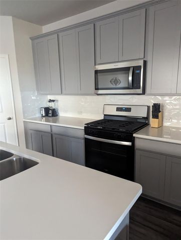 6400 Rounded Pebble LN, Buda, TX 78610