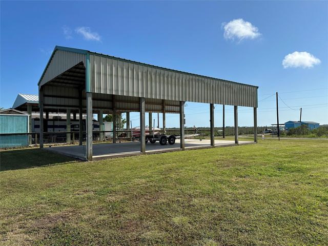 579 County Road 299, Sargent, TX 77414