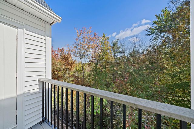 117 Tall Oaks Dr H, Weymouth, MA 02190