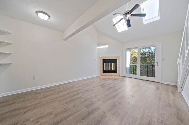 117 Tall Oaks Dr H, Weymouth, MA 02190