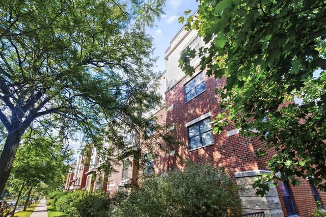 619 8th Street SE 315, Minneapolis, MN 55414