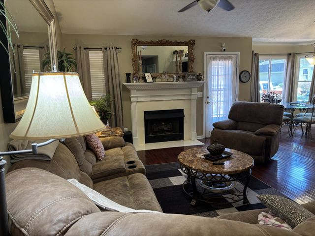 706 Silver Springs Dr, Mount Juliet, TN 37122