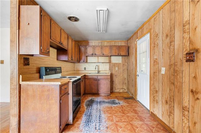 6646 Wolf River Court, Riverdale, GA 30274