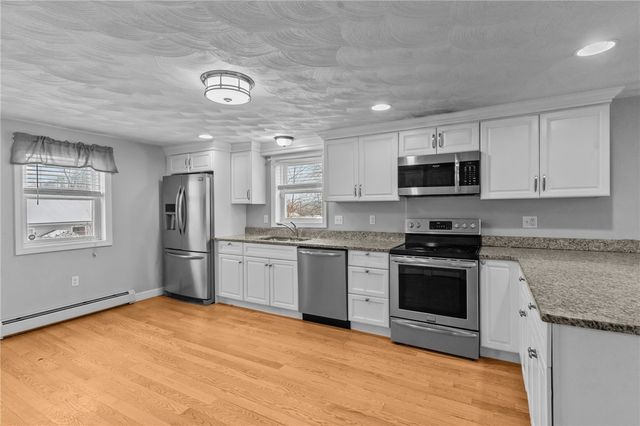 84 Phillip Avenue, Cumberland, RI 02864