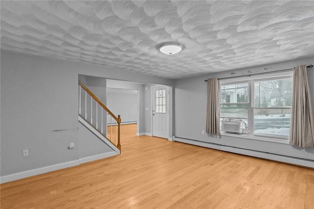 84 Phillip Avenue, Cumberland, RI 02864