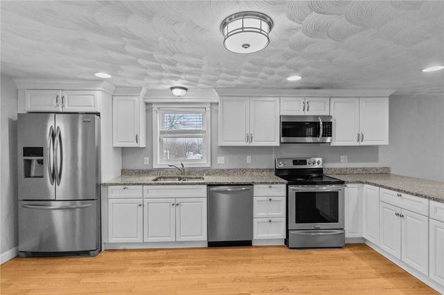 84 Phillip Avenue, Cumberland, RI 02864