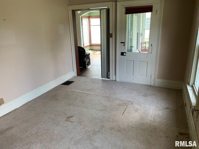 924 N CRAFFORD Street, Bushnell, IL 61422