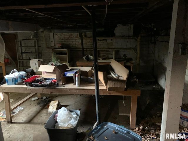 924 N CRAFFORD Street, Bushnell, IL 61422