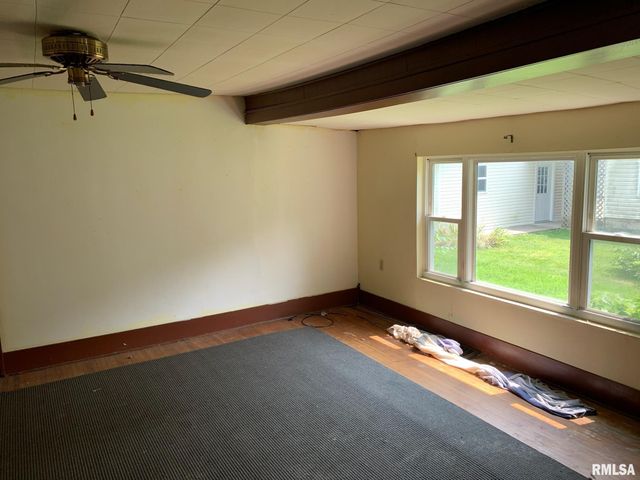 924 N CRAFFORD Street, Bushnell, IL 61422