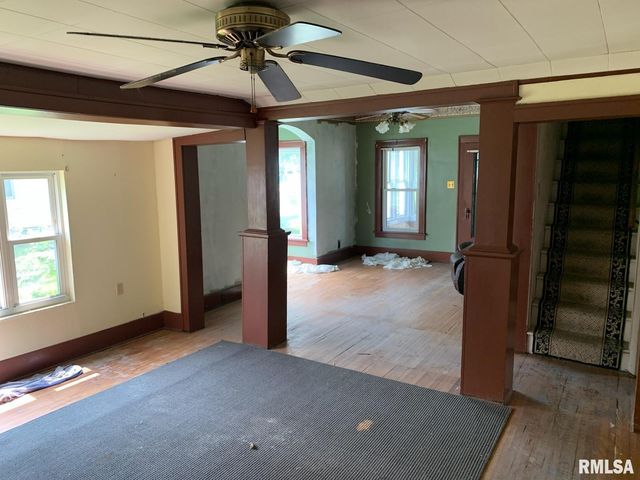 924 N CRAFFORD Street, Bushnell, IL 61422