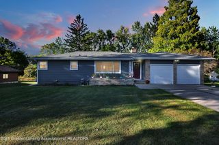 6222 Chieho Drive, Lansing, MI 48917