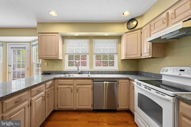 7 RAINDROP CIR, Reisterstown, MD 21136