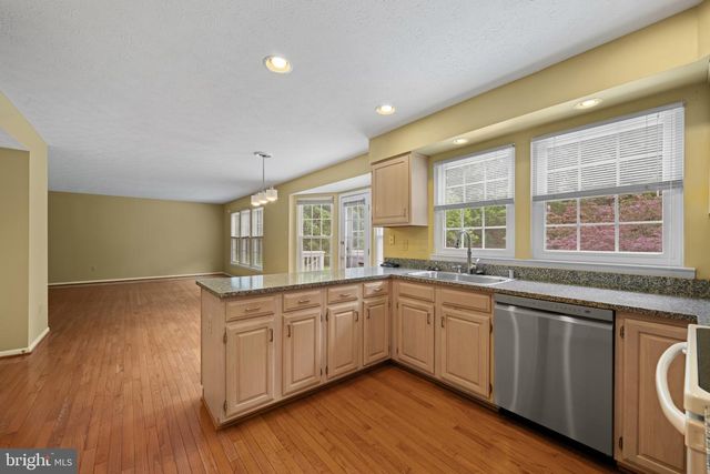 7 RAINDROP CIR, Reisterstown, MD 21136