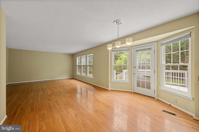 7 RAINDROP CIR, Reisterstown, MD 21136