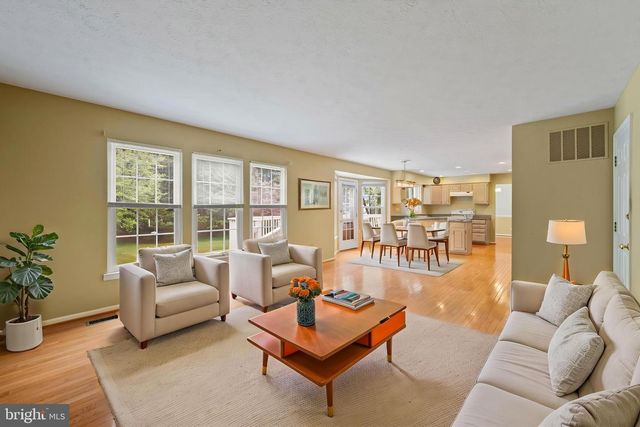 7 RAINDROP CIR, Reisterstown, MD 21136