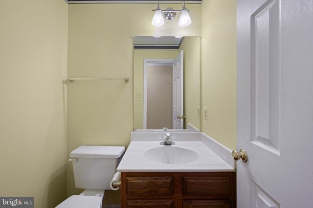 7 RAINDROP CIR, Reisterstown, MD 21136