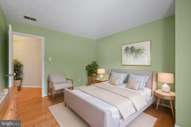 7 RAINDROP CIR, Reisterstown, MD 21136