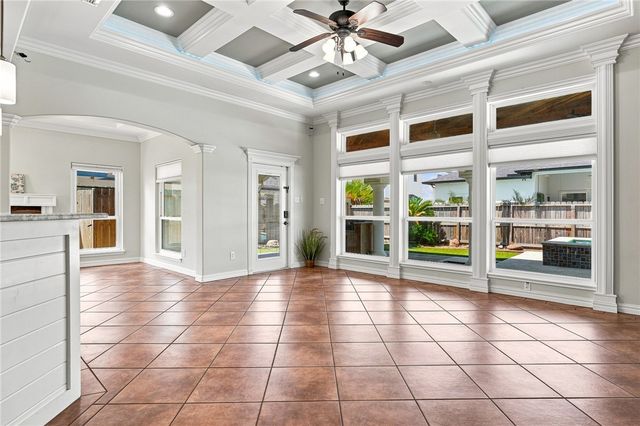 15285 Cartagena Ct, Corpus Christi, TX 78418