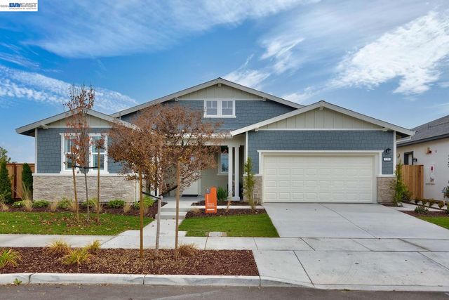 1288 Parkcrest Circle, Manteca, CA 95336