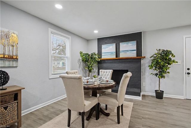 28 Butler DR, Hampton, VA 23666