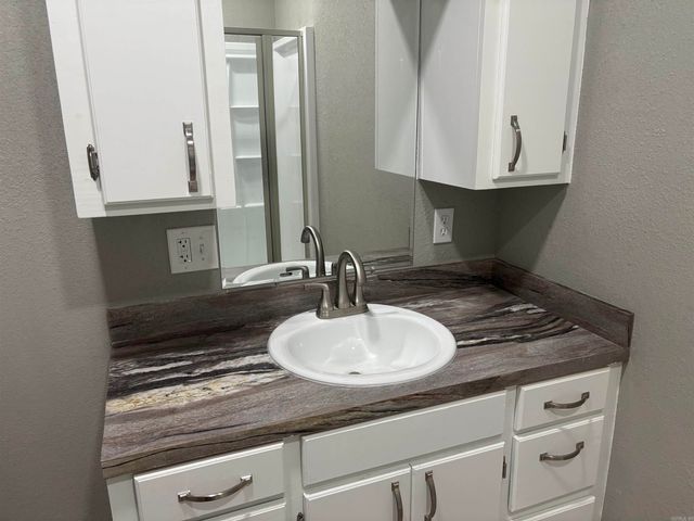 470 Fairview Rd, Camden, AR 71701