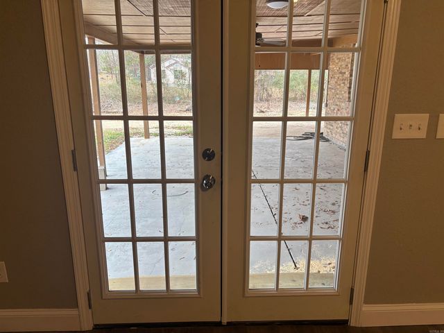 470 Fairview Rd, Camden, AR 71701