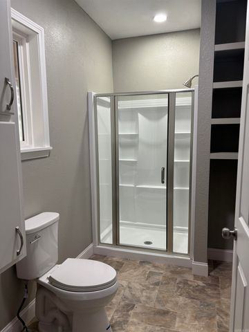 470 Fairview Rd, Camden, AR 71701