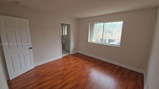 13926 SW 175th Ter 13926, Miami, FL 33177