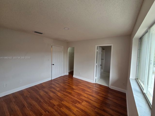 13926 SW 175th Ter 13926, Miami, FL 33177