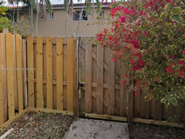 13926 SW 175th Ter 13926, Miami, FL 33177