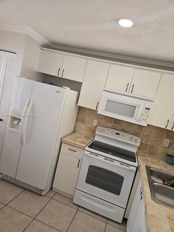 13926 SW 175th Ter 13926, Miami, FL 33177