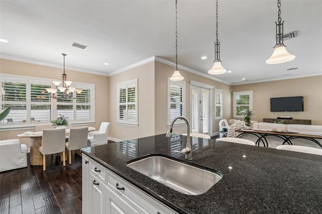 3902 W VASCONIA STREET, Tampa, FL 33629