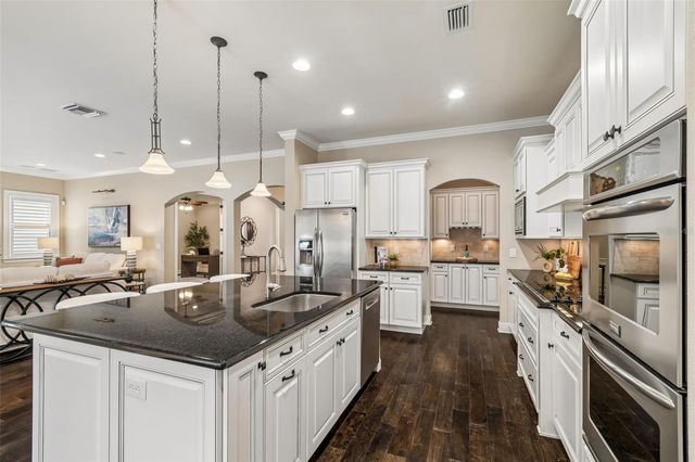 3902 W VASCONIA STREET, Tampa, FL 33629