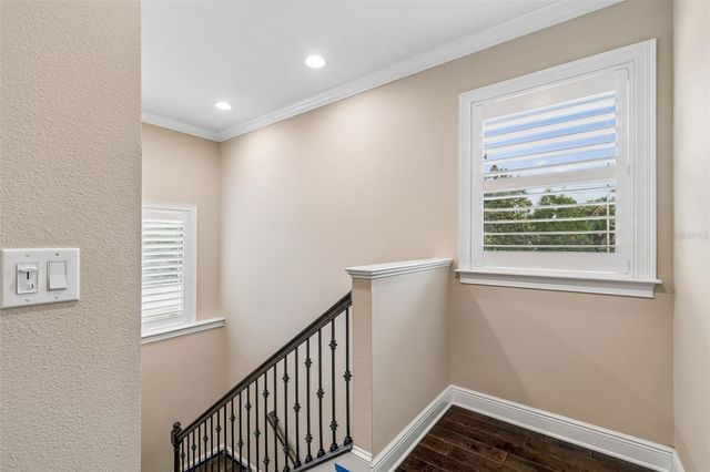 3902 W VASCONIA STREET, Tampa, FL 33629