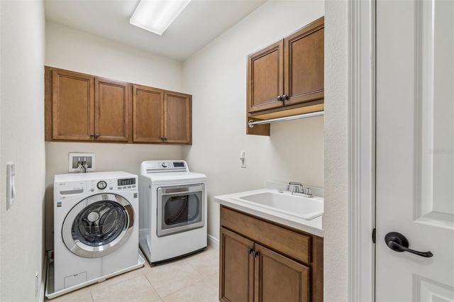 3902 W VASCONIA STREET, Tampa, FL 33629