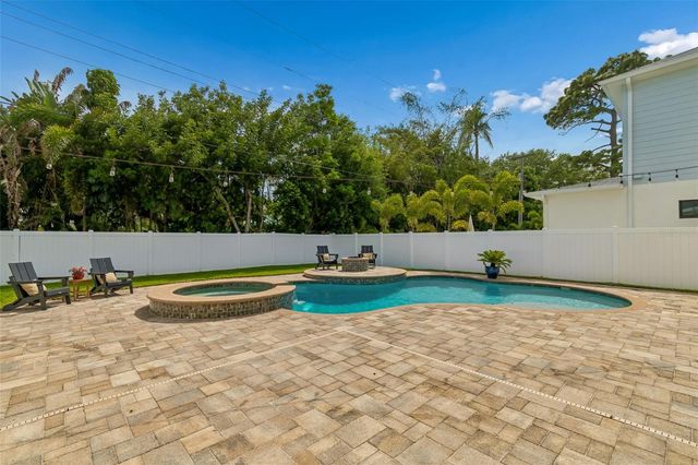 3902 W VASCONIA STREET, Tampa, FL 33629