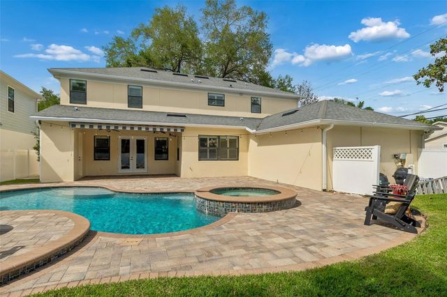 3902 W VASCONIA STREET, Tampa, FL 33629