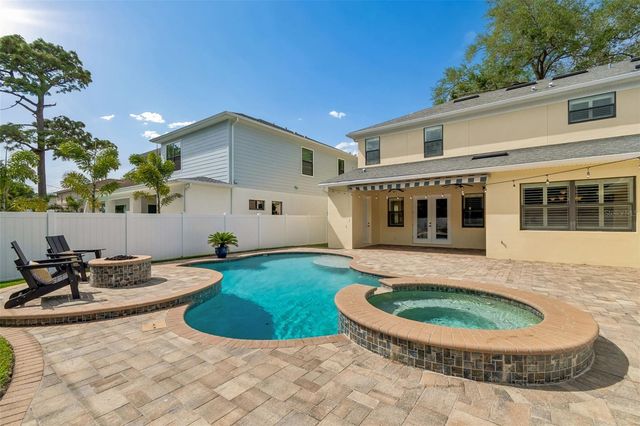 3902 W VASCONIA STREET, Tampa, FL 33629