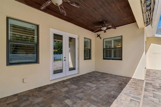 3902 W VASCONIA STREET, Tampa, FL 33629