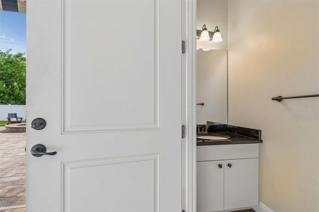 3902 W VASCONIA STREET, Tampa, FL 33629