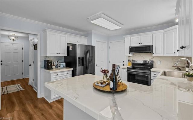 7707 Sorrel Run Court, Summerfield, NC 27358