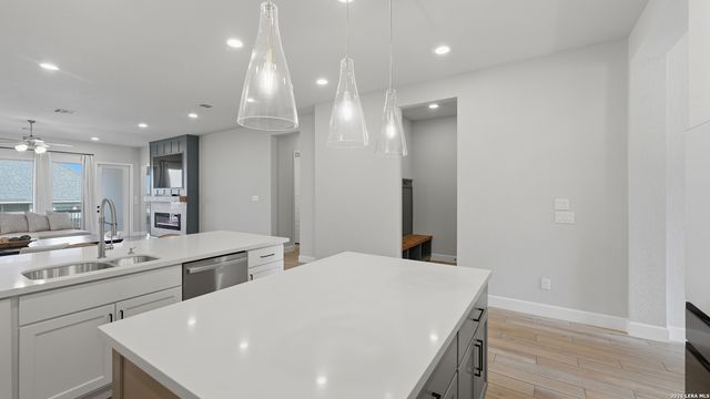 1838 Luna, New Braunfels, TX 78132