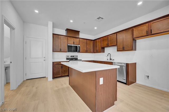 1948 Hydrangea Place, Las Vegas, NV 89106
