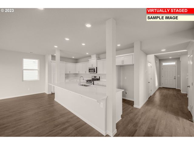 8936 Sw Chokecherry Ln, Tualatin, OR 97062